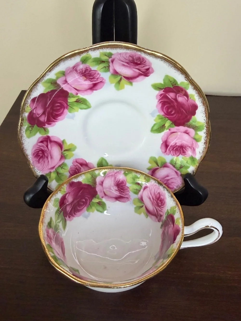 Vintage Royal Albert Old English Rose Bone China Teacup Saucer Set Gilt Gold Rim